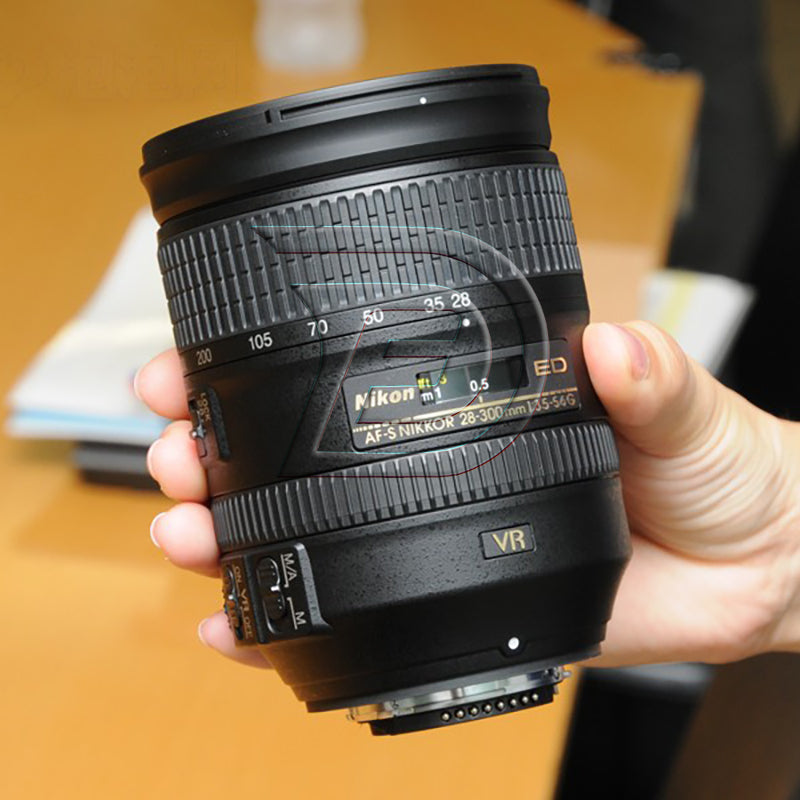 Nikon Nikkor 28-300mm lens